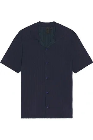 REVOLVE FORMER Former marilyn short sleeve knit button down shirt en color azul talla L en - Blue. Talla L (también en S, XL/
