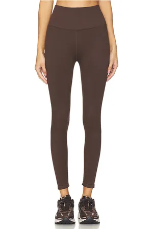 REVOLVE Spiritual Gangster Spiritual gangster legging 7/8 love sculpt en color marrón talla M/L en - Brown. Talla M/L (también en XS/S).