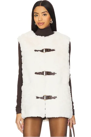 REVOLVE Unreal Fur Unreal fur chaleco faux fur dandy en color talla M en - Cream. Talla M (también en S, XS).