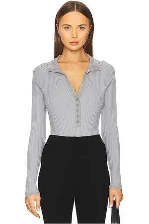 REVOLVE Free People Free people body ready for it en color claro talla L en - Light Grey. Talla L (también en M, S, XL, XS).