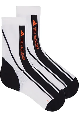 REVOLVE Adidas by Stella McCartney Adidas by stella mccartney calcetines crew en color talla S en - White. Talla S (también en XS).