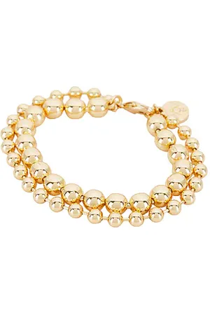 REVOLVE Alexa Leigh Alexa leigh brazalete de cadena layered en color oro metálico talla all en - Metallic Gold. Talla all.