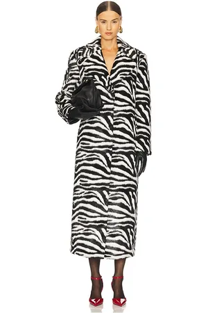 REVOLVE ROTATE Rotate abrigo fluffy clasp en color negro, blanco talla 32 en - Black,White. Talla 32 (también en 36, 38).