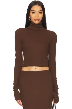 REVOLVE Eterne Eterne cropped fitted turtleneck top en color talla M en - . Talla M (también en XL, XS).