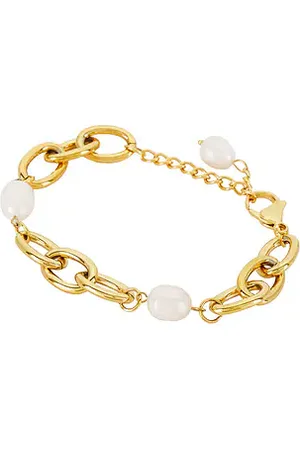 REVOLVE 8 Other Reasons 8 other reasons brazalete pearl chain en color oro metálico talla all en - Metallic Gold. Talla all.