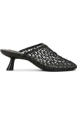 REVOLVE Steve Madden Steve madden sandalia xray en color talla 10 en - Black. Talla 10 (también en 6, 6.5, 7, 7.5, 8, 8.5, 9, 9.5).