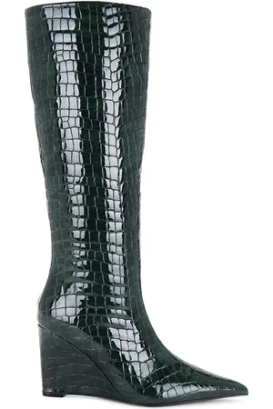 REVOLVE Retrofete Retrofete bota con cuña natassa en color verde talla 36 en - Green. Talla 36 (también en 36.5, 37.5, 38, 38.5, 39, 40, 41).