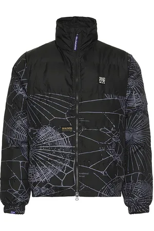 REVOLVE Deva States Deva states plumífero en color talla L en - Black. Talla L (también en M, S, XL/1X).
