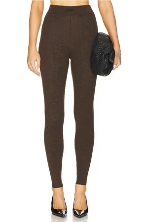 REVOLVE Fear of God ESSENTIALS Fear of god essentials waffle legging en color talla M en - Brown. Talla M (también en XS).