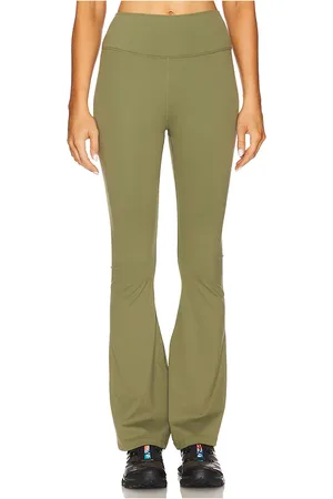 REVOLVE WeWoreWhat Weworewhat bootcut leggings en color talla L en - Olive. Talla L (también en M, S, XL, XS).