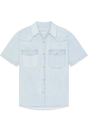 REVOLVE After Pray After pray camisa denim de manga corta en color azul talla L en - Blue. Talla L (también en M).