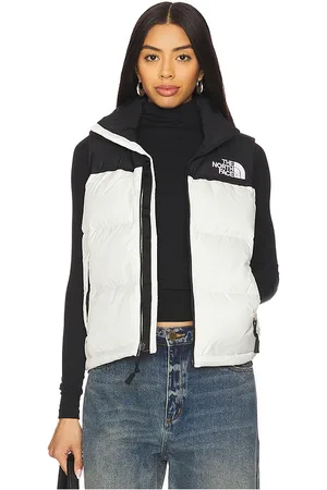REVOLVE The North Face The north face chaleco plumífero en color blanco talla L en - White. Talla L (también en M, S, XS).