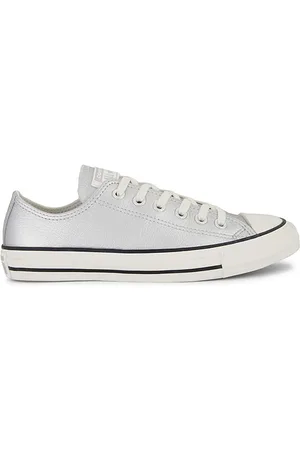 REVOLVE Converse Converse zapatilla deportiva chuck taylor all star en color plateado metálico talla 10.5 en - Metallic Silver. Talla 10.5 (tam