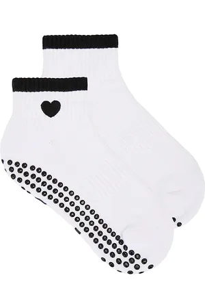 REVOLVE Souls. Souls. calcetin black heart en color talla M-L en - White. Talla M-L (también en S-M).