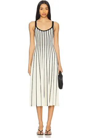 REVOLVE ASTR the Label Astr the label vestido midi dress en color negro talla L en - Black. Talla L (también en M).