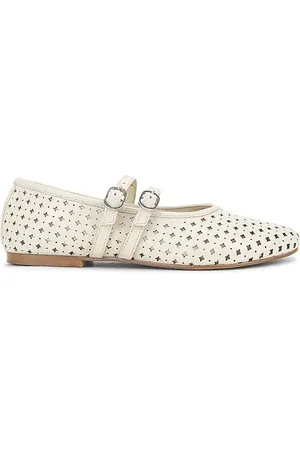REVOLVE Seychelles Seychelles zapatillas de ballet royal en color ivory talla 10 en - Ivory. Talla 10 (también en 6, 6.5, 7, 7.5, 8, 8.5, 9