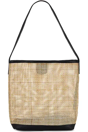 REVOLVE Casa Clara Casa clara bolso crawford en color neutral talla all en - Neutral. Talla all.