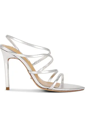 REVOLVE Tony Bianco Tony bianco sandalia milana en color metálico talla 10 en - Metallic Silver. Talla 10 (también en 5, 5.5, 6, 6.5, 7, 7.5