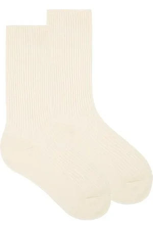 REVOLVE Eterne Eterne calcetines en color talla all en - Cream. Talla all.