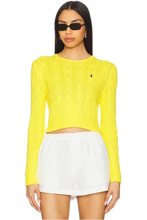 REVOLVE Polo Ralph Lauren Polo ralph lauren suéter corto de algodón con punto trenzado en color amarillo talla S en - Yellow. Talla S (también en