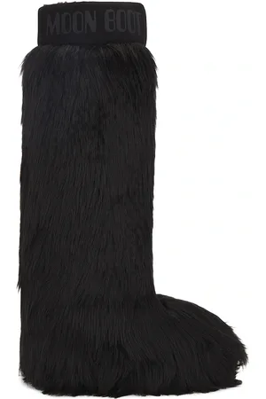 REVOLVE MOON BOOT Moon boot bota alta tipo yeti icon en color talla 35/38 en - Black. Talla 35/38 (también en 39/41, 42/44).