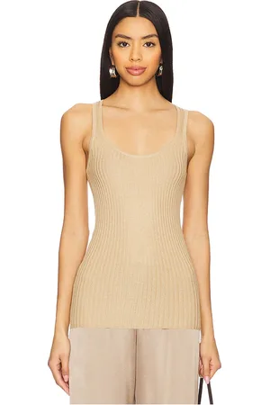 REVOLVE CLYQUE Clyque top sin mangas en color beige talla M en - Beige. Talla M (también en S).