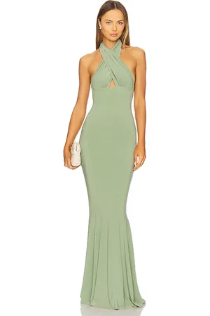 REVOLVE Norma Kamali Norma kamali vestido de cola de pez con escote halter cruzado en color verde talla L en - Green. Talla L (también en XL).