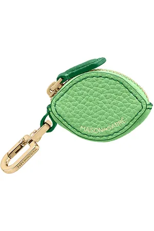 REVOLVE MAISON de SABRÉ Maison de sabré charm para bolso sabremoji fruit en color verde talla all en - Green. Talla all.