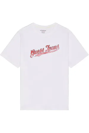 REVOLVE Guess Jeans Guess jeans camiseta 1981 en color blanco talla L en - White. Talla L (también en M, S, XL/1X, XS).
