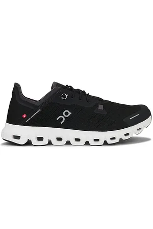 REVOLVE On On zapatilla deportiva cloud 6 coast en color negro talla 10 en - Black. Talla 10 (también en 10.5, 11, 11.5, 12, 12.5, 13, 7, 7.5, 8