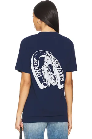 REVOLVE ONE OF THESE DAYS One of these days camiseta lucky number 73 en color azul marino talla L en - Navy. Talla L (también en M, S, XL/1X).