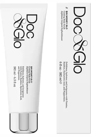 REVOLVE Doc & Glo Doc & glo exfoliació corporal big money glo cooling body scrub en color belleza: na talla all en /A - Beauty: NA. Talla all.