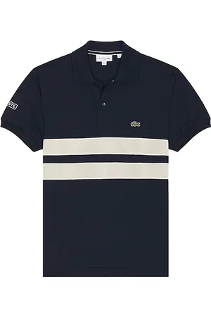 REVOLVE Lacoste Lacoste classic fit mesh insert polo en color talla L en - Navy. Talla L (también en M, S).