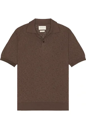 REVOLVE Far Afield Far afield belser knitted polo en color marrón talla L en - Brown. Talla L (también en M, S, XL/1X).