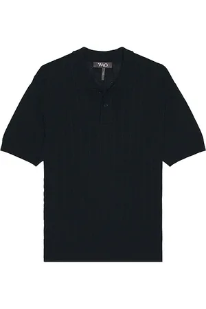 REVOLVE WAO Wao cable knit short sleeve polo en color talla L en - Navy. Talla L (también en M, S, XL/1X).