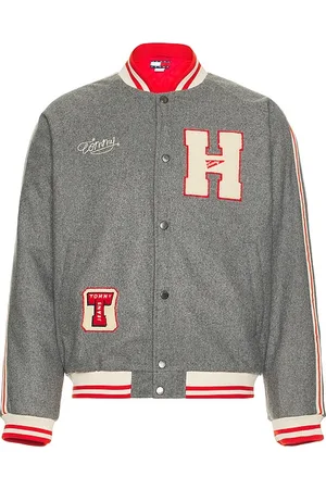 REVOLVE Tommy Jeans Tommy jeans cazadora varsity en color gris talla L en - Grey. Talla L (también en M, S, XL/1X).
