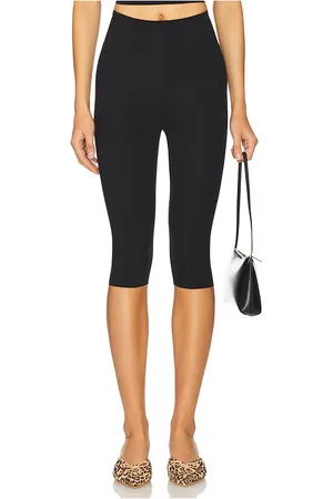 REVOLVE Commando Commando leggings capri en color talla L en - Black. Talla L (también en M, S, XL, XS).