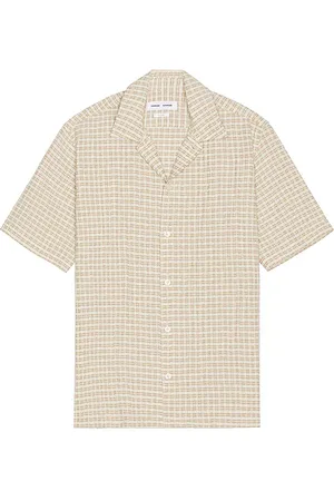 REVOLVE SAMSOE SAMSOE Samsoe samsoe camisa manga corta saayo x en color gris talla L en - Grey. Talla L (también en M, S, XL/1X).