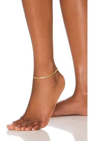 REVOLVE Luv AJ Luv aj pulsera the mercer en color oro metálico talla all en - Metallic Gold. Talla all.