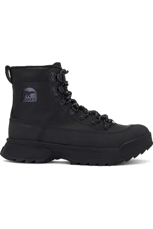 REVOLVE Sorel Sorel botas en color negro talla 10 en - Black. Talla 10 (también en 11).