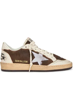 REVOLVE Golden Goose Golden goose zapatilla deportiva ballstar en color marrón talla 35 en Brown Beige & White - Brown. Talla 35 (también en 36, 37, 38, 39)