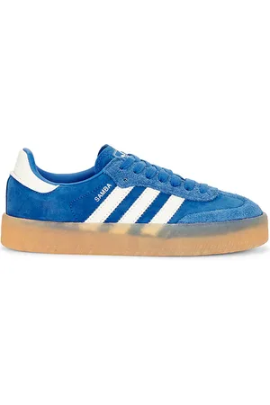 REVOLVE Adidas Originals Adidas originals zapatilla deportiva sambae en color azul talla 7.5 en Bright Royal Off White & Gum 3 - Blue. Talla 7.5 (también en
