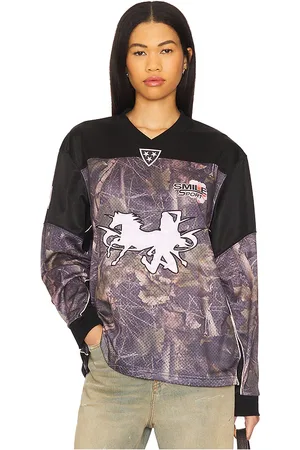 REVOLVE Jaded London Jaded london resident hater hockey top en color marrón talla L en - Brown. Talla L (también en M, S, XL, XS, XXS).
