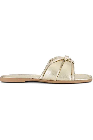 REVOLVE Seychelles Seychelles sandalia shades of cool en color oro metálico talla 10 en - Metallic Gold. Talla 10 (también en 11, 6, 6.5, 7, 7.5