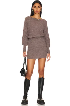 REVOLVE Stitches & Stripes Stitches & stripes vestido punto reina en color taupe talla M en - Taupe. Talla M (también en XS).