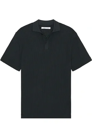 REVOLVE SAMSOE SAMSOE Samsoe samsoe polo de manga corta sajase en color negro talla L en - Black. Talla L (también en M, S).