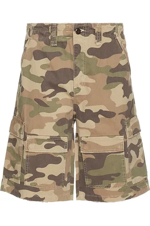 REVOLVE Guess Originals Guess originals twill cargo short en color beige talla 30 en - Beige. Talla 30 (también en 31, 32, 33, 34, 36).