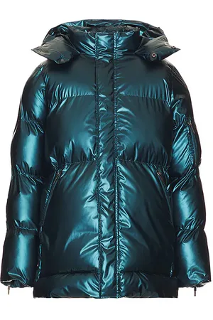 REVOLVE Unreal Fur Unreal fur chaqueta en color azul talla L en - Blue. Talla L (también en M, S).
