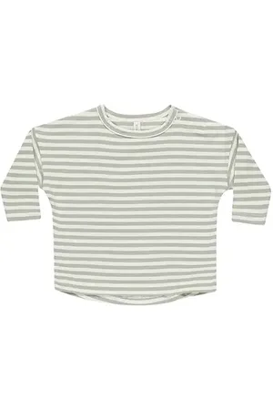 REVOLVE QUINCY MAE Quincy mae camiseta manga larga tee en color talla 18-24M en - Sage. Talla 18-24M (también en 2-3yr, 4-5yr).