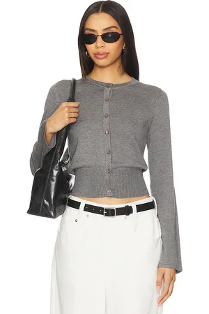 REVOLVE SNDYS Sndys top con botones august en color talla L en - Grey. Talla L (también en M, S, XL, XS, XXL).